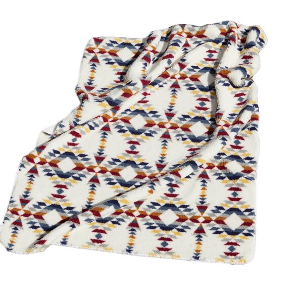 Luxe Home Decor Classic Faux Fur Throw | 1-Piece | Multicolor | 50"x60" - Picture 7 of 13